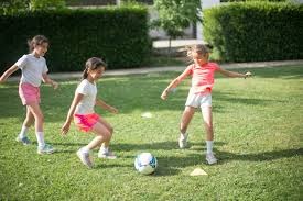 迟来的告别，拜仁在主场为科曼举办告别仪式